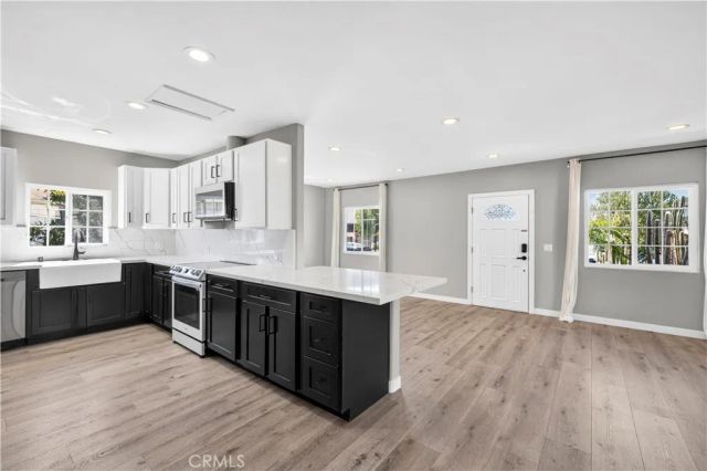 1111 E Elk, Glendale, CA 91205