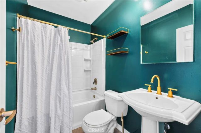 1111 E Elk, Glendale, CA 91205