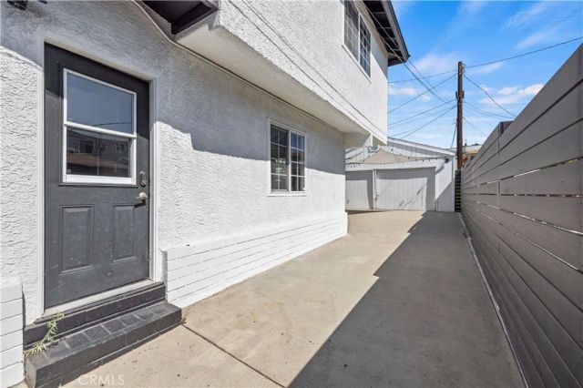 1111 E Elk, Glendale, CA 91205