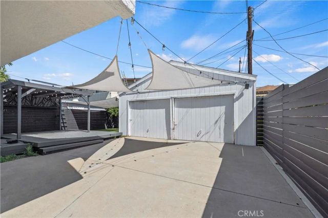 1111 E Elk, Glendale, CA 91205