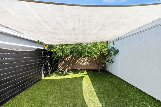 1111 E Elk, Glendale, CA 91205