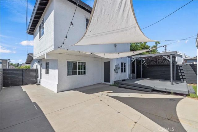 1111 E Elk, Glendale, CA 91205