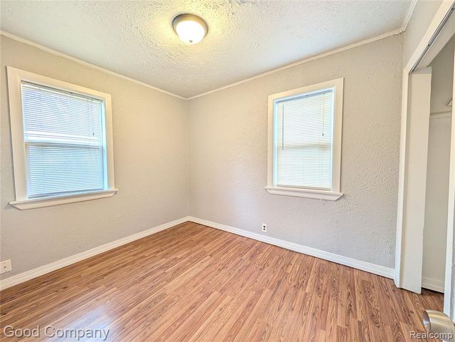 731 Emerson Avenue, Pontiac, MI 48340