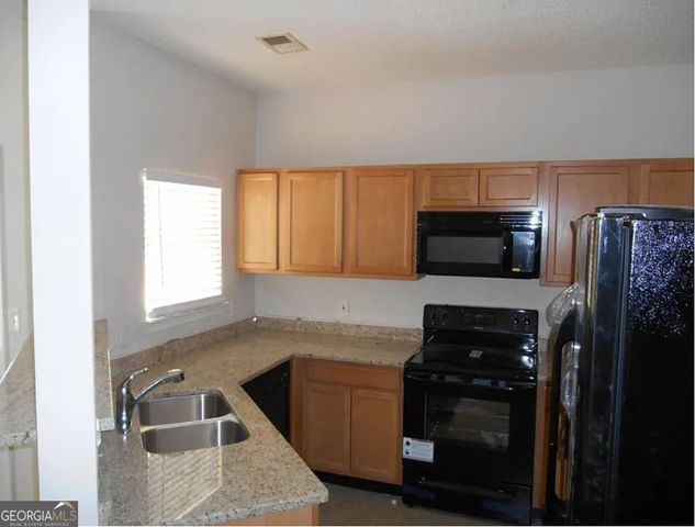 2306 Nicole Drive, Hampton, GA 30228