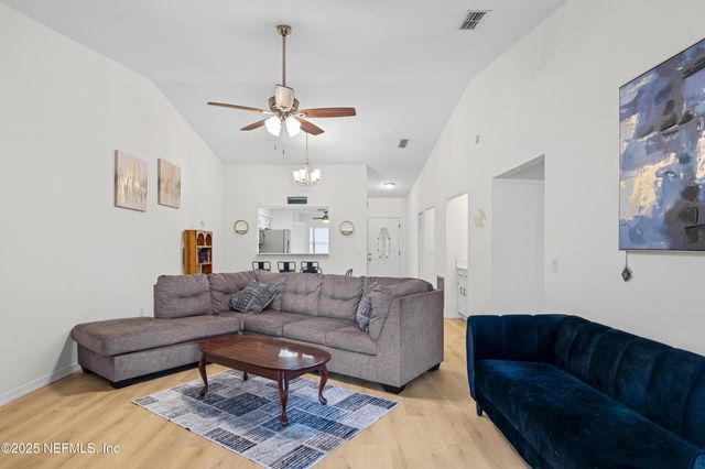 5590 LA MOYA Avenue, Jacksonville, FL 32210