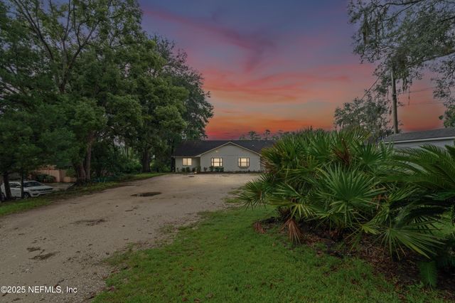 5590 LA MOYA Avenue, Jacksonville, FL 32210