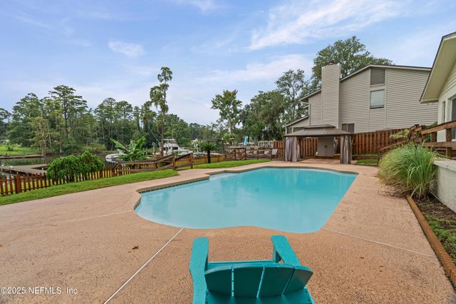 5590 LA MOYA Avenue, Jacksonville, FL 32210