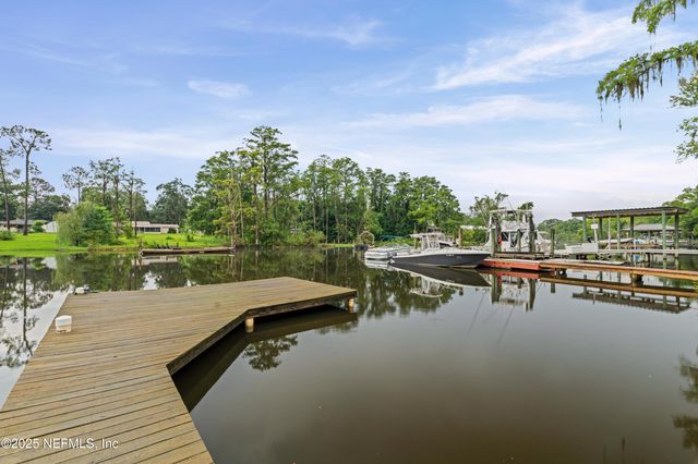 5590 LA MOYA Avenue, Jacksonville, FL 32210
