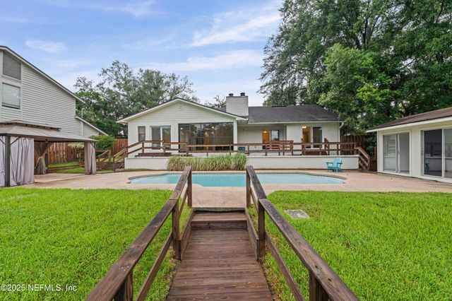 5590 LA MOYA Avenue, Jacksonville, FL 32210