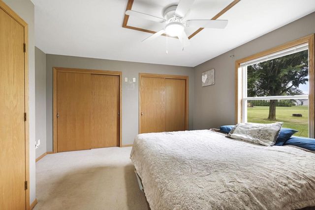 W5355 LINDEN HILL DRIVE, Appleton, WI 54915