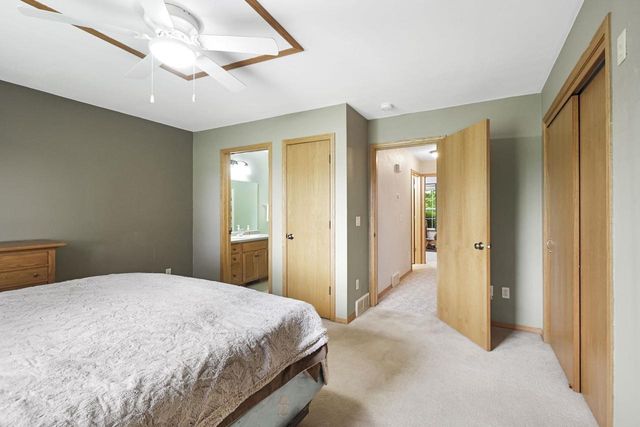 W5355 LINDEN HILL DRIVE, Appleton, WI 54915