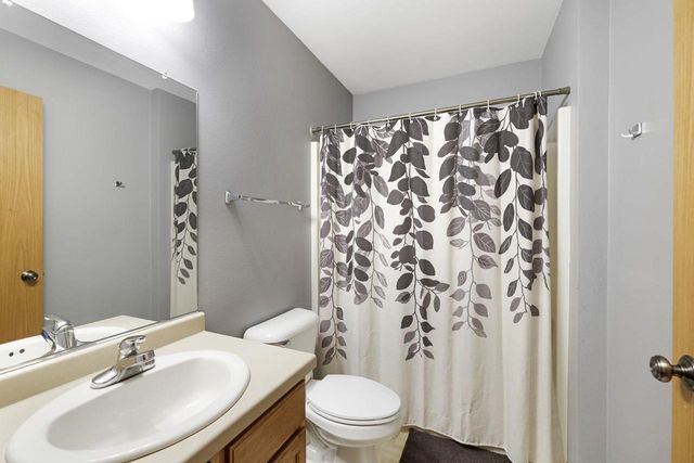 W5355 LINDEN HILL DRIVE, Appleton, WI 54915
