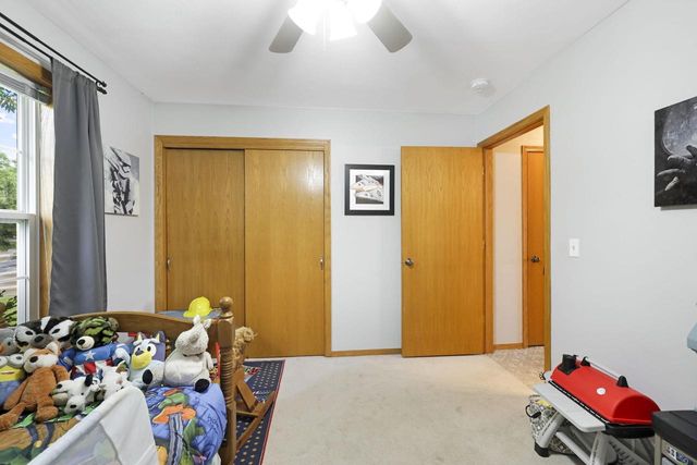 W5355 LINDEN HILL DRIVE, Appleton, WI 54915