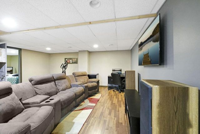 W5355 LINDEN HILL DRIVE, Appleton, WI 54915