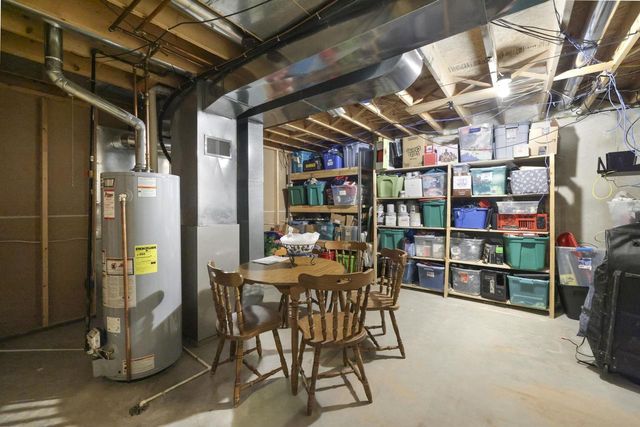 W5355 LINDEN HILL DRIVE, Appleton, WI 54915