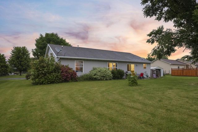 W5355 LINDEN HILL DRIVE, Appleton, WI 54915