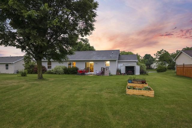 W5355 LINDEN HILL DRIVE, Appleton, WI 54915