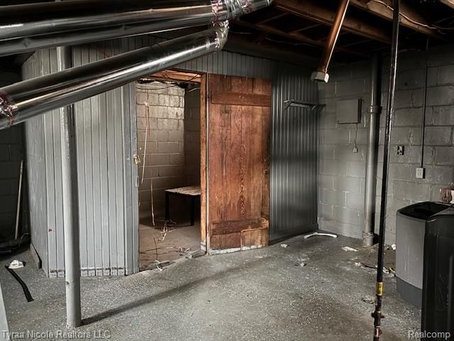 19546 Fairport Street, Detroit, MI 48205