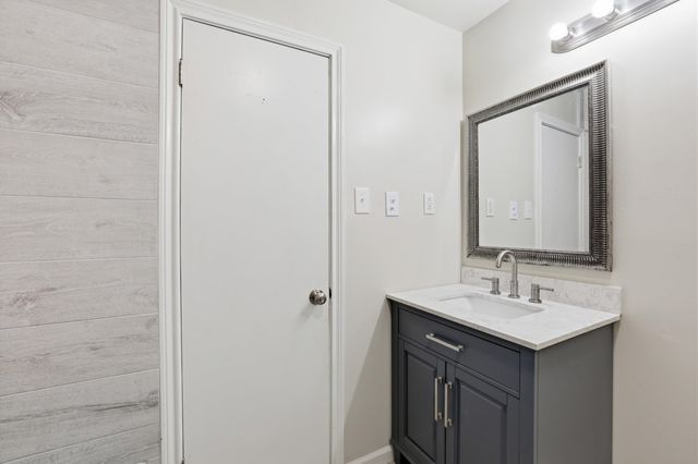 308 Melody Dr, Houma, LA 70363