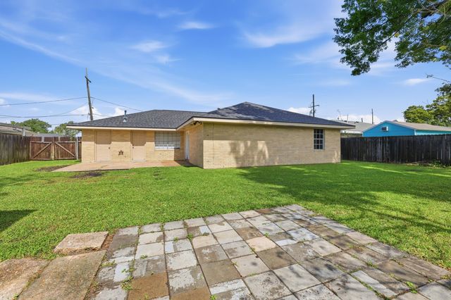 308 Melody Dr, Houma, LA 70363