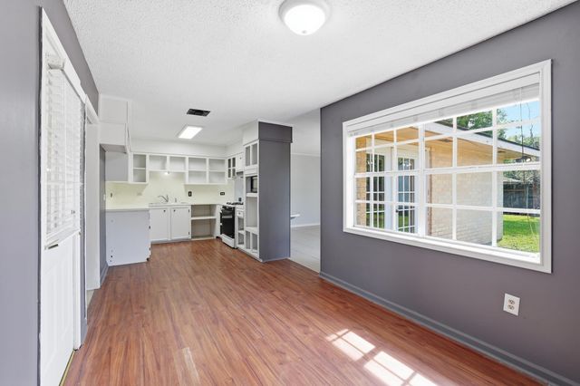 308 Melody Dr, Houma, LA 70363