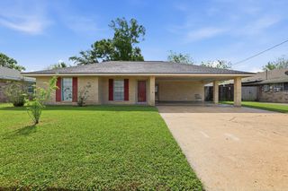 308 Melody Dr, Houma, LA 70363