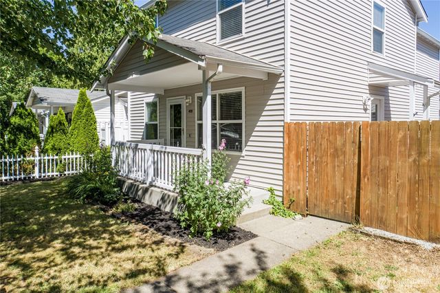 4828 42nd Lane SE, Lacey, WA 98503