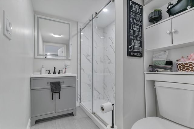 215 Kenyon Avenue, Pawtucket, RI 02861