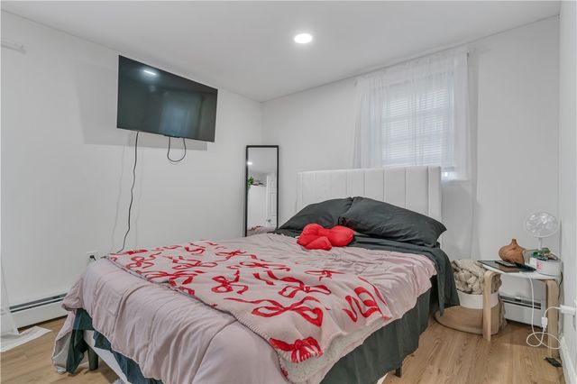 215 Kenyon Avenue, Pawtucket, RI 02861