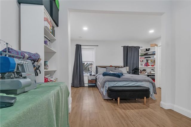 215 Kenyon Avenue, Pawtucket, RI 02861