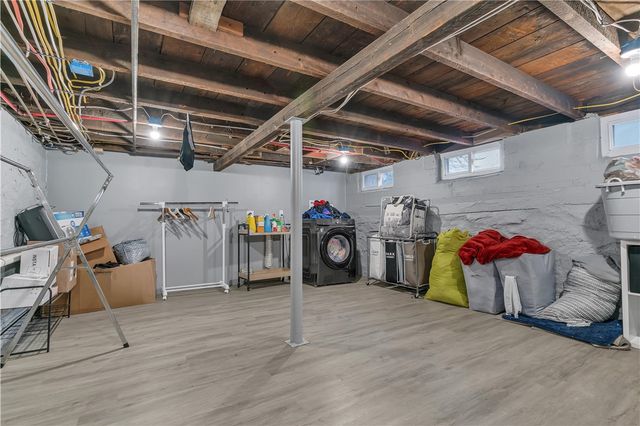 215 Kenyon Avenue, Pawtucket, RI 02861