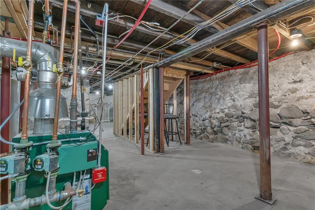 215 Kenyon Avenue, Pawtucket, RI 02861