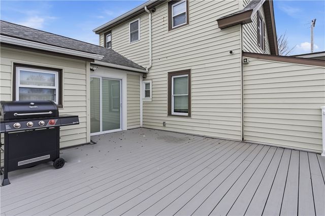 215 Kenyon Avenue, Pawtucket, RI 02861