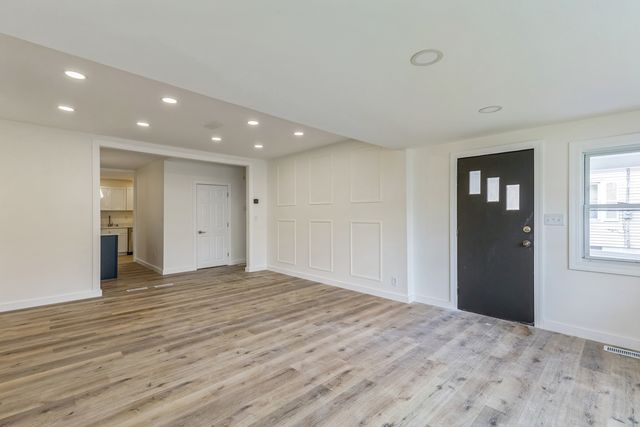 313 Grand Boulevard, Loves Park, IL 61111