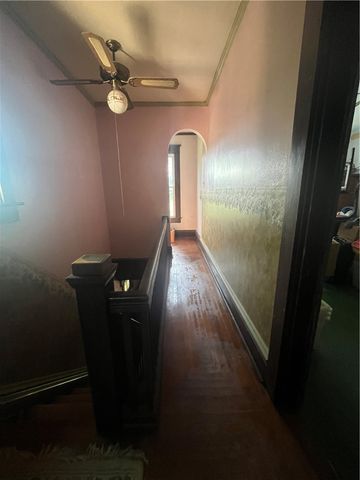 301 S Center Avenue, New Stanton, PA 15672