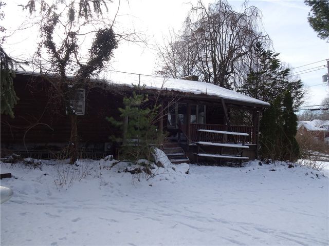 301 S Center Avenue, New Stanton, PA 15672