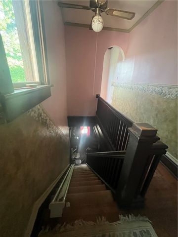 301 S Center Avenue, New Stanton, PA 15672