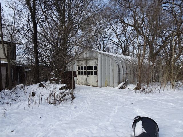 301 S Center Avenue, New Stanton, PA 15672