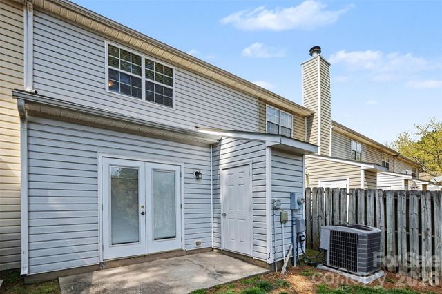 3268 Summercroft Lane, Charlotte, NC 28269