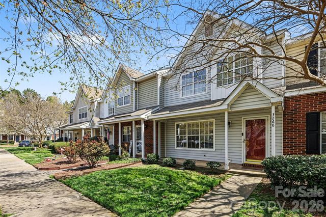 3268 Summercroft Lane, Charlotte, NC 28269