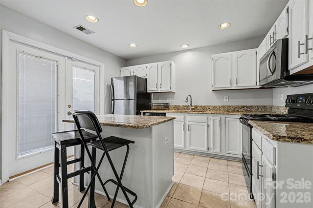 3268 Summercroft Lane, Charlotte, NC 28269