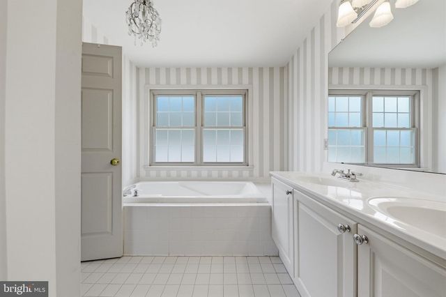2451 STONEY CREEK RD, Frederick, MD 21701