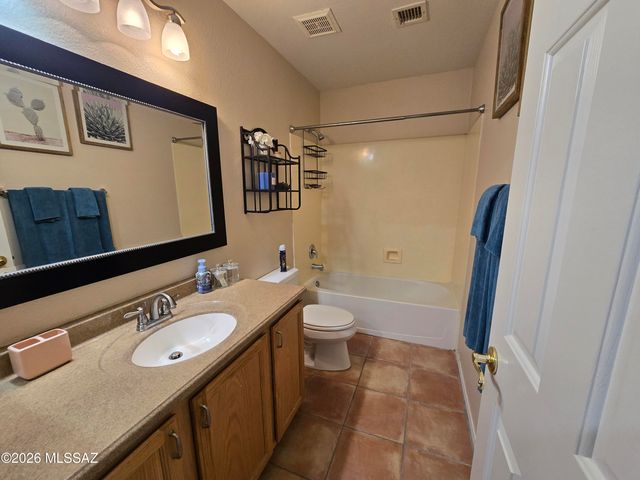 860 S Lucinda Drive, Tucson, AZ 85748