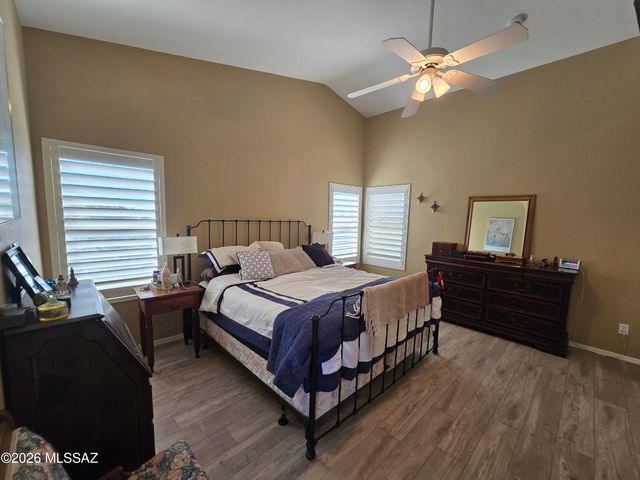 860 S Lucinda Drive, Tucson, AZ 85748