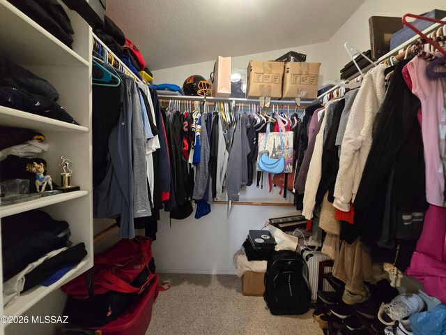 860 S Lucinda Drive, Tucson, AZ 85748