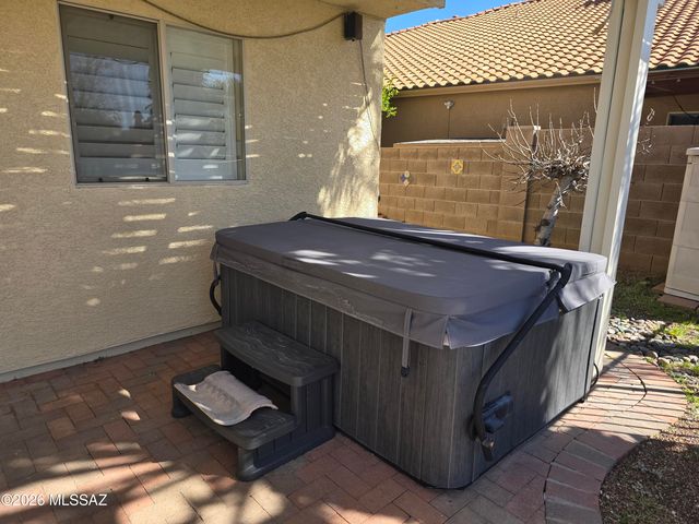 860 S Lucinda Drive, Tucson, AZ 85748