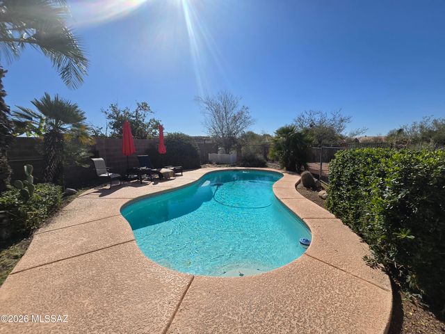 860 S Lucinda Drive, Tucson, AZ 85748