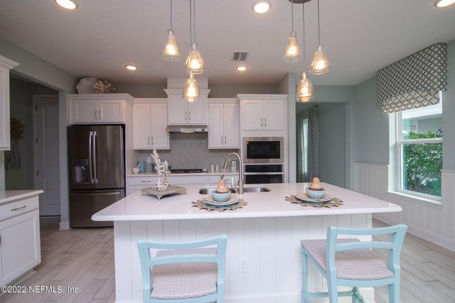 118 PIONEER VILLAGE Drive, Ponte Vedra, FL 32081