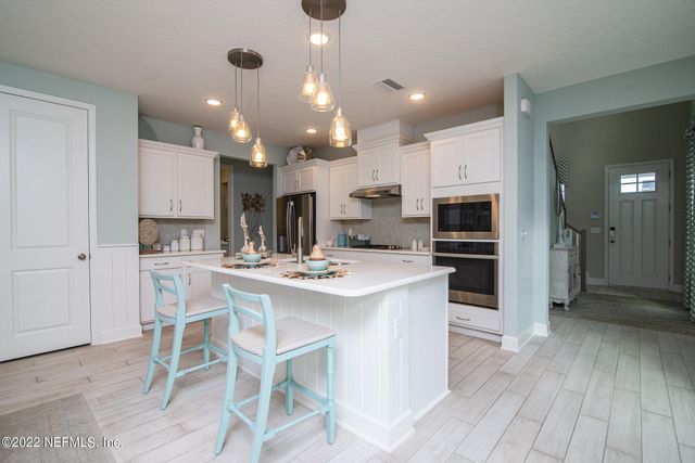 118 PIONEER VILLAGE Drive, Ponte Vedra, FL 32081