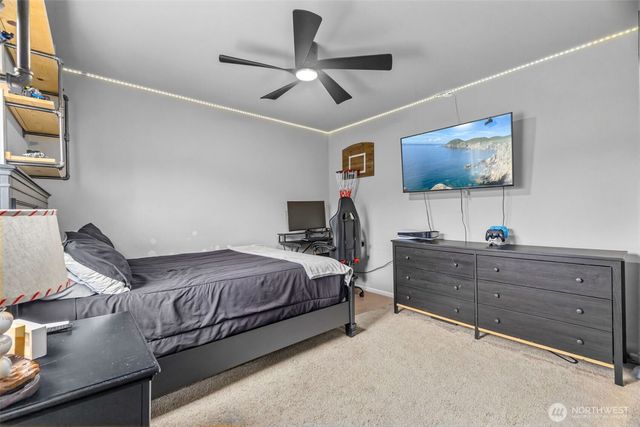 9274 Candytuft Drive SE, Tumwater, WA 98501